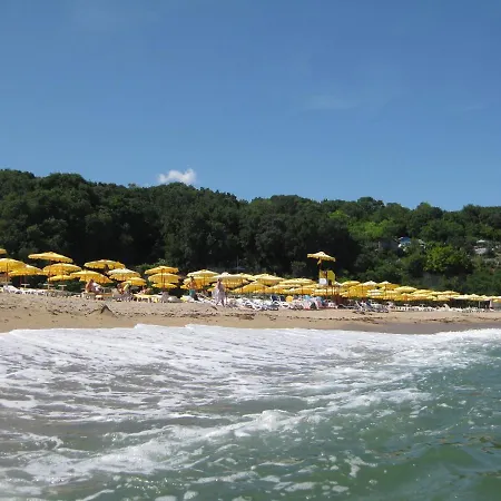 Panorama Apartment *