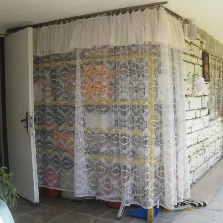 Panorama Apartment *